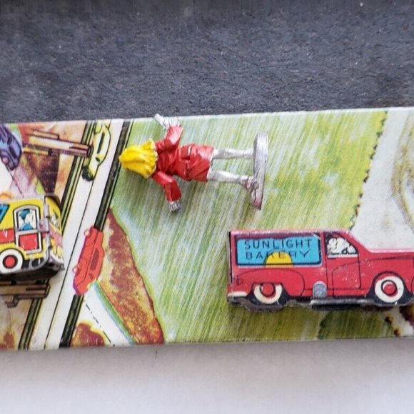 MARX Toy 1949 Louis Marx Mot-O-Run Express Hi-Way Works Race Car Track Tin Old - Picture 8 of 11